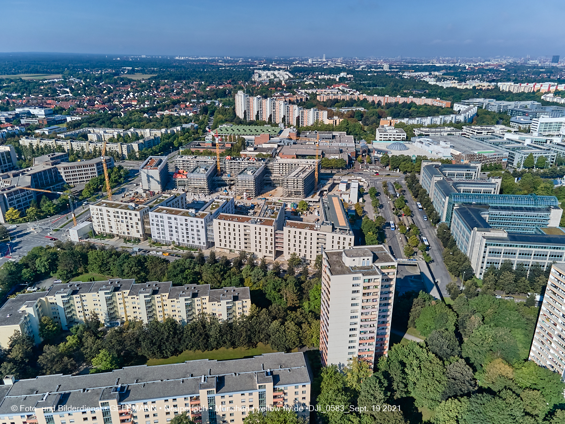 19.09.2021 - Perlach Plaza und Umgebung in Neuperlach 